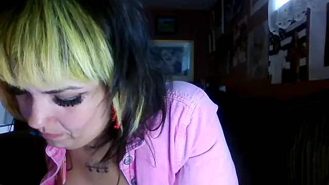 thickasstley online show from May 6, 2026, 8:03 pm