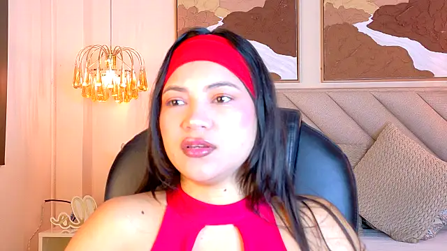 Snapshot of kendalFox_ chatting on October 17, 2025, 1:03 pm kendalFox  online show from October 17, 2025, 1:03 pm