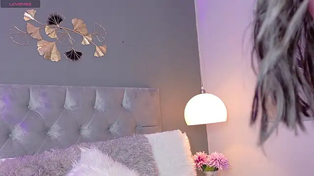 Snapshot of kendalFox_ chatting on February 22, 2026, 11:31 am kendalFox online show from February 22, 2026, 11:31 am