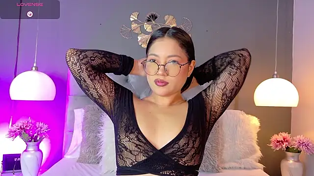 Snapshot of kendalFox_ chatting on March 5, 2026, 12:06 am kendalFox online show from March 5, 2026, 12:06 am