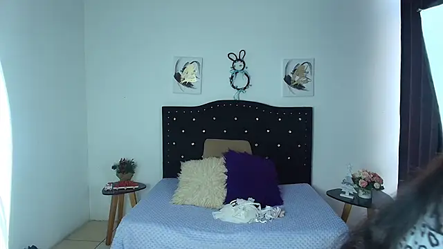 SammySmall F w online show from December 15, 2025, 9:41 pm