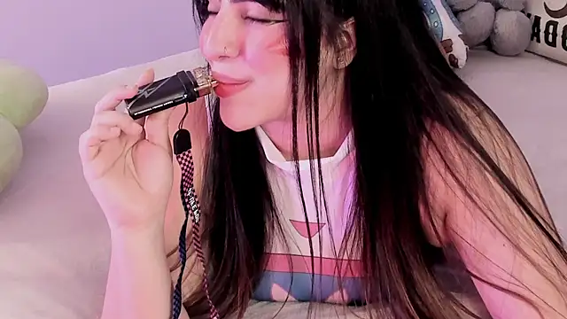 Snapshot of Camila_Matinez_ chatting on September 26, 2025, 12:47 am Camila Matinez  online show from September 26, 2025, 12:47 am