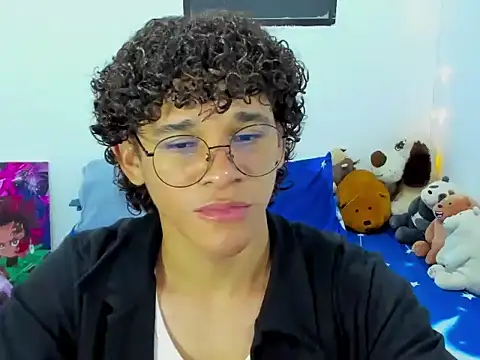 Tom Blues online show from March 10, 2026, 11:54 pm