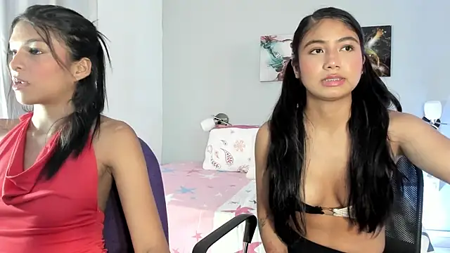 Snapshot of KimTayloor1 chatting on September 13, 2025, 7:57 pm KimTayloor1 online show from September 13, 2025, 7:57 pm