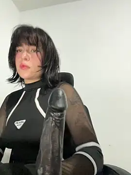 aliciia 23 online show from October 13, 2025, 3:39 am