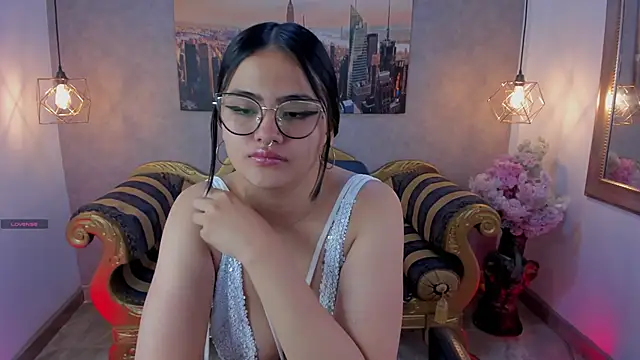 Laura janne online show from September 11, 2025, 1:33 pm