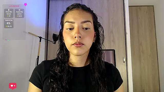 WendySuns  online show from October 18, 2025, 1:08 am