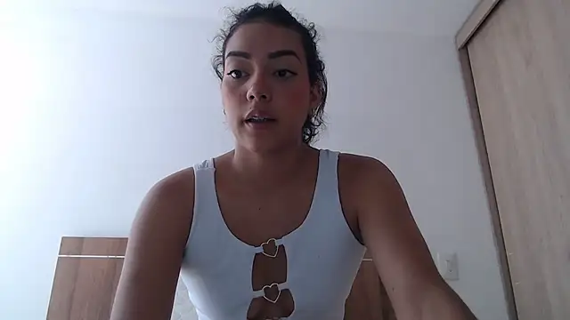 WendySuns  online show from October 21, 2025, 3:57 pm