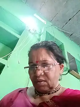 Snapshot of Manavi_x chatting on June 2, 2026, 12:40 pm Manavi x online show from June 2, 2026, 12:40 pm