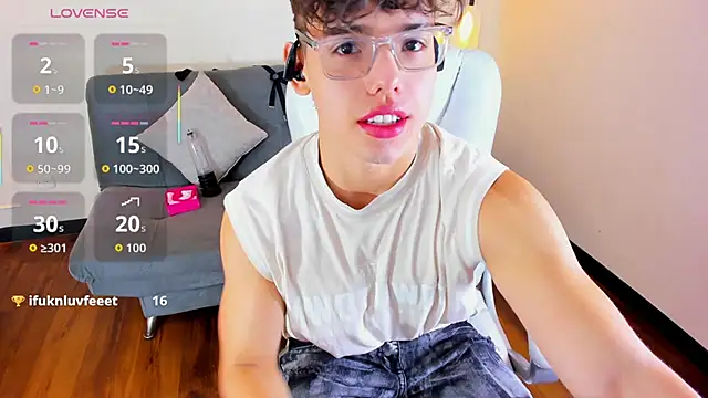 Snapshot of Jhoumod_21 chatting on September 9, 2025, 10:15 am Jhoumod 21 online show from September 9, 2025, 10:15 am