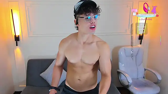 Snapshot of Jhoumod_21 chatting on September 13, 2025, 10:26 am Jhoumod 21 online show from September 13, 2025, 10:26 am