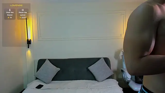 Snapshot of Jhoumod_21 chatting on October 20, 2025, 12:27 pm Jhoumod 21 online show from October 20, 2025, 12:27 pm