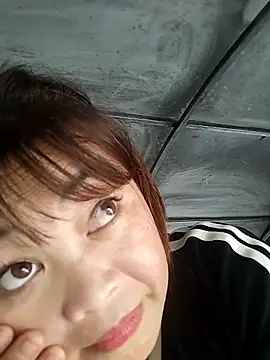 Snapshot of Lyly_nuce chatting on October 19, 2025, 9:54 am Lyly nuce online show from October 19, 2025, 9:54 am