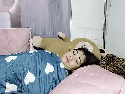 Snapshot of Lyly_nuce chatting on November 11, 2025, 2:00 am Lyly nuce online show from November 11, 2025, 2:00 am