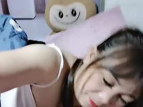 Snapshot of Lyly_nuce chatting on November 13, 2025, 1:21 pm Lyly nuce online show from November 13, 2025, 1:21 pm