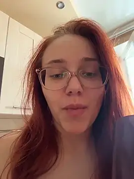 PollyVinice online show from June 1, 2026, 10:39 am