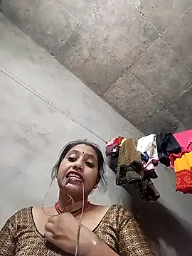 Snapshot of Sandhya_x chatting on September 25, 2025, 4:32 pm Sandhya x online show from September 25, 2025, 4:32 pm