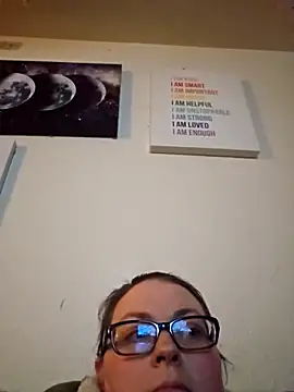 Yamiko42 online show from February 23, 2026, 5:38 am