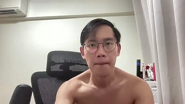 Snapshot of Passionatetwink2 chatting on July 29, 2026, 12:47 pm Passionatetwink2 online show from July 29, 2026, 12:47 pm