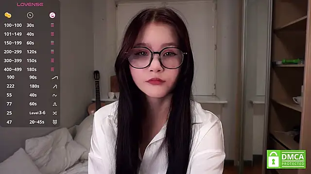 Snapshot of DelphaDivenere chatting on October 1, 2025, 5:08 pm DelphaDivenere online show from October 1, 2025, 5:08 pm