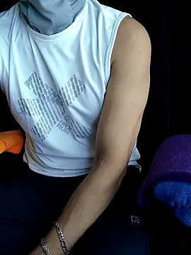 Snapshot of chocolate_alone chatting on October 15, 2025, 6:35 am chocolate alone online show from October 15, 2025, 6:35 am