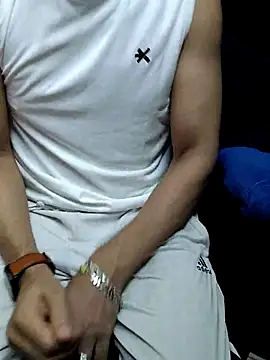 Snapshot of chocolate_alone chatting on October 21, 2025, 11:55 am chocolate alone online show from October 21, 2025, 11:55 am