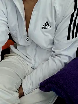 Snapshot of chocolate_alone chatting on October 24, 2025, 7:27 am chocolate alone online show from October 24, 2025, 7:27 am