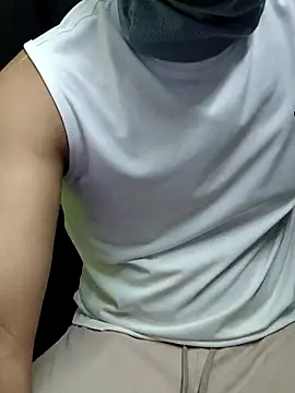 Snapshot of chocolate_alone chatting on November 4, 2025, 7:07 am chocolate alone online show from November 4, 2025, 7:07 am