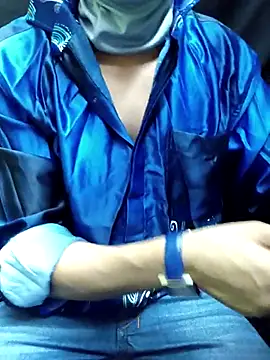 Snapshot of chocolate_alone chatting on November 5, 2025, 6:35 am chocolate alone online show from November 5, 2025, 6:35 am