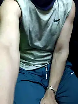 chocolate alone online show from December 5, 2025, 12:03 pm