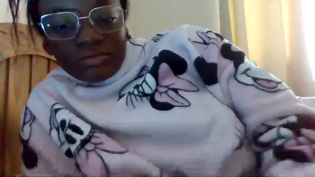 SexyGemBeautyX online show from November 30, 2025, 1:04 pm