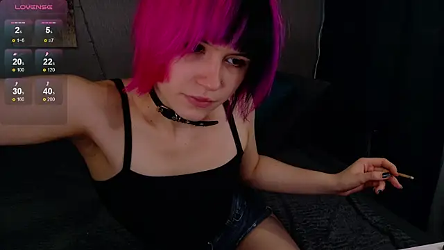 KikiMoor online show from September 17, 2025, 3:19 am