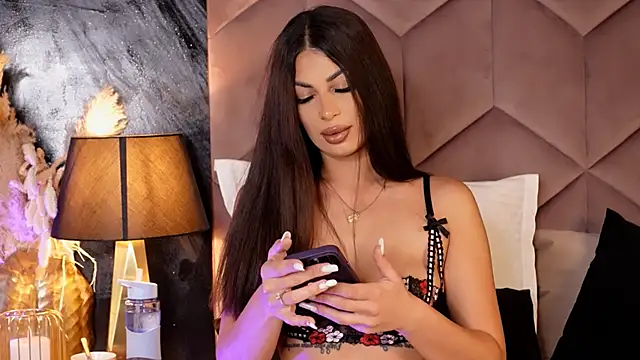 EvaRhea online show from September 30, 2025, 3:00 am