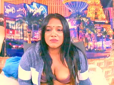 IndianSexyLady4u online show from September 17, 2025, 6:09 pm