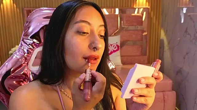 Snapshot of m_eris_s chatting on September 24, 2025, 1:14 pm m eris s online show from September 24, 2025, 1:14 pm