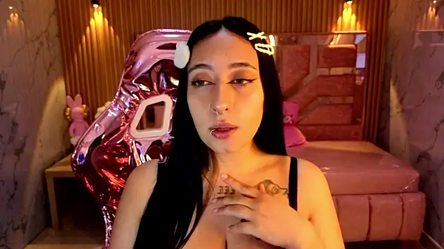 Snapshot of m_eris_s chatting on October 4, 2025, 1:31 pm m eris s online show from October 4, 2025, 1:31 pm