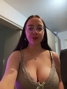 IvyClouds online show from June 14, 2026, 8:49 am