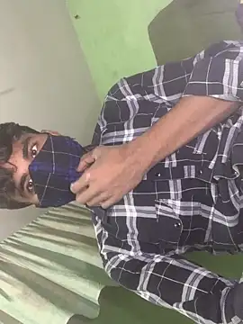 uniquesexyboy5689 online show from November 4, 2025, 1:54 pm