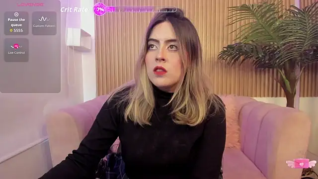 Snapshot of Jenny_Wolridge_ chatting on October 15, 2025, 8:20 pm Jenny Wolridge  online show from October 15, 2025, 8:20 pm