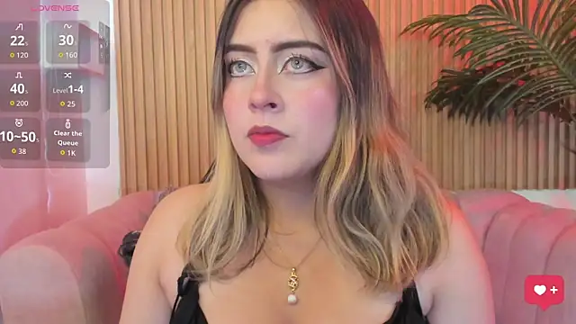 Snapshot of Jenny_Wolridge_ chatting on October 25, 2025, 7:30 pm Jenny Wolridge  online show from October 25, 2025, 7:30 pm