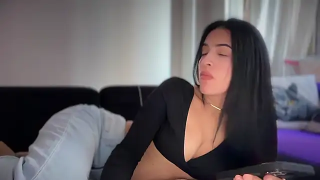 VickyFoxy online show from September 15, 2025, 5:24 pm