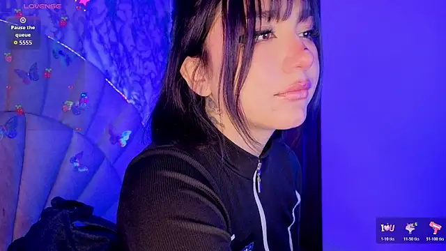 sophiievv online show from May 22, 2026, 6:24 pm