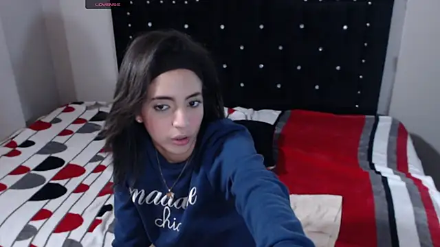 Snapshot of Coraline_Playful chatting on October 25, 2025, 11:54 pm Coraline Playful online show from October 25, 2025, 11:54 pm