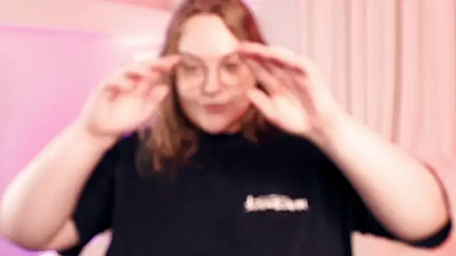 Alissa S online show from September 9, 2025, 5:01 pm