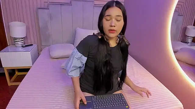 Lovely peach2 online show from September 10, 2025, 4:12 am