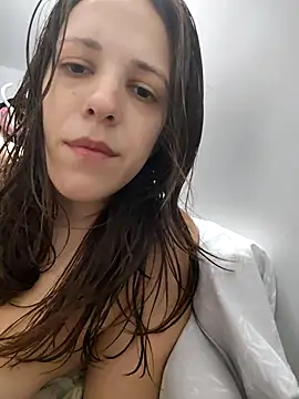 Snapshot of lauflor chatting on March 23, 2026, 11:47 am lauflor online show from March 23, 2026, 11:47 am