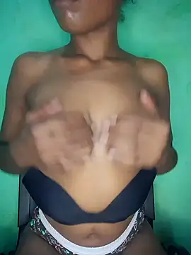 pretinha br online show from September 30, 2025, 9:31 pm