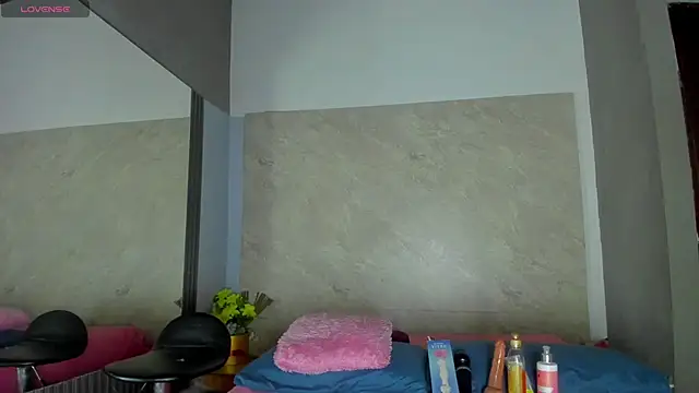 Snapshot of Stannlyy chatting on September 28, 2025, 3:34 am Stannlyy online show from September 28, 2025, 3:34 am