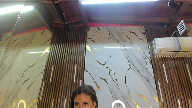 Snapshot of VictoriaDuart chatting on May 18, 2026, 7:52 pm VictoriaDuart online show from May 18, 2026, 7:52 pm