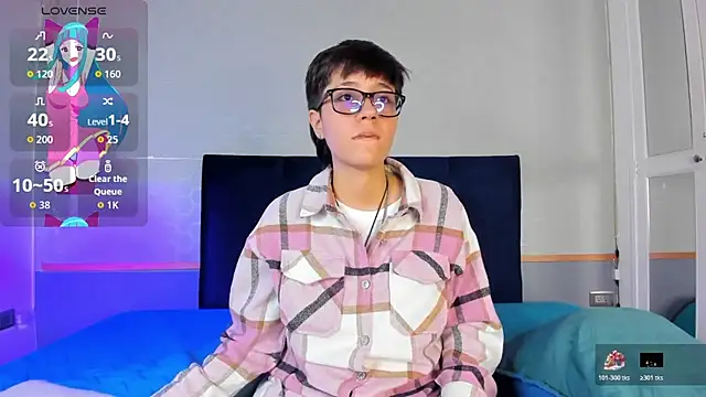 Tsuki Maru online show from November 21, 2025, 8:07 pm